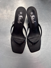 Load image into Gallery viewer, Shein Dress Shoes Womens 8.5
