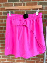 Load image into Gallery viewer, Lulu Lemon Athletic Shorts Size Medium
