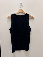Load image into Gallery viewer, Tank Top Size Extra Large
