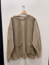 Load image into Gallery viewer, Champion Sweatshirt Size Large

