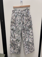 Load image into Gallery viewer, Windsor Pants Size Small
