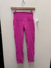 Load image into Gallery viewer, Lululemon Athletic Pants Size 3/4 (27)
