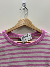 Load image into Gallery viewer, Aerie Long Sleeve Top Size Medium

