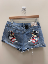 Load image into Gallery viewer, Ed Hardy Shorts Size 30
