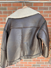 Load image into Gallery viewer, Divided Heavy Outerwear Size Medium
