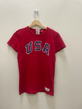 Load image into Gallery viewer, Polo (Ralph Lauren) Short Sleeve Top Size Small
