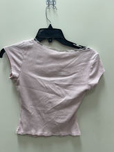 Load image into Gallery viewer, Garage Short Sleeve Top Size Small
