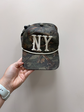 Load image into Gallery viewer, Hat

