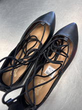 Load image into Gallery viewer, Brash Dress Shoes Womens 7.5
