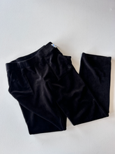 Load image into Gallery viewer, Juicy Couture Pants Size Small
