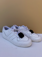 Load image into Gallery viewer, Adidas Casual Shoes Mens 11
