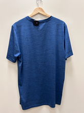 Load image into Gallery viewer, Reebok Athletic Top Size Small
