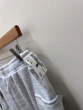 Load image into Gallery viewer, Athletic Shorts Size 5/6
