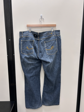 Load image into Gallery viewer, Seven7 Denim Size 38
