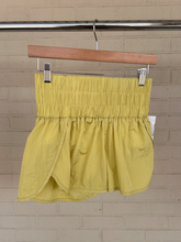 Load image into Gallery viewer, Free People Athletic Shorts Size Small
