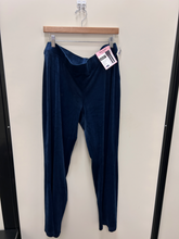 Load image into Gallery viewer, Juicy Couture Pants Size XXL
