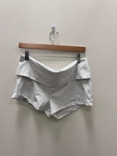 Load image into Gallery viewer, Wild Fable Shorts Size Large
