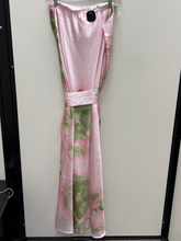 Load image into Gallery viewer, Maxi Dress Size Medium
