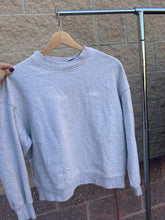 Load image into Gallery viewer, Levi Sweatshirt Size Extra Small
