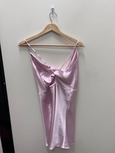 Load image into Gallery viewer, Forever 21 Dress Size Extra Large
