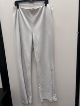 Load image into Gallery viewer, Lululemon Athletic Pants Size 13/14 (32)
