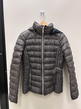Load image into Gallery viewer, Michael Kors Heavy Outerwear Size Small
