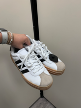 Load image into Gallery viewer, Adidas Casual Shoes Mens 6.5
