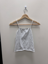Load image into Gallery viewer, Brandy Melville Tank Top Size Small
