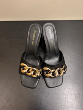 Load image into Gallery viewer, Madden Girl Dress Shoes Womens 8
