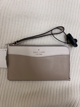 Load image into Gallery viewer, Kate Spade wallet
