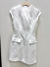 Load image into Gallery viewer, Dress Size Small
