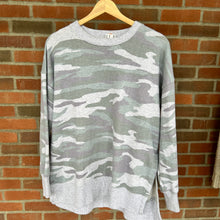 Load image into Gallery viewer, Aerie Sweatshirt Size Small
