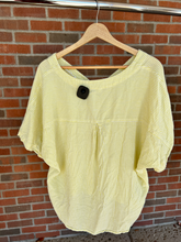 Load image into Gallery viewer, Time &amp; Tru Short Sleeve Top Size XXL

