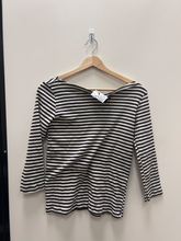 Load image into Gallery viewer, Brandy Melville Long Sleeve Top Size Medium
