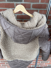 Load image into Gallery viewer, Lucky Brand Heavy Outerwear Size Small
