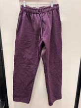 Load image into Gallery viewer, Pants Size Large
