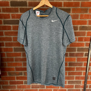 Nike Pro Athletic Top Size Medium