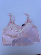 Load image into Gallery viewer, Beverly &amp; Beck Tank Top Size Small
