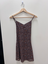 Load image into Gallery viewer, Motel Dress Extra Extra Small
