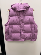 Load image into Gallery viewer, Lululemon Heavy Outerwear Size Large
