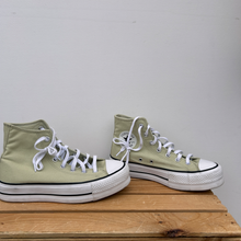 Load image into Gallery viewer, Converse Casual Shoes Womens 7.5
