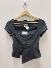 Load image into Gallery viewer, Princess Polly Short Sleeve Top Size Small
