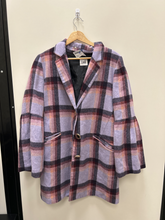 Load image into Gallery viewer, Outerwear Size Small
