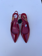 Load image into Gallery viewer, Vince V Camuto Dress Shoes Womens 6.5
