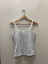 Load image into Gallery viewer, Abercrombie &amp; Fitch Tank Top Size Small

