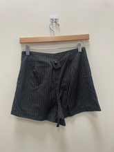 Load image into Gallery viewer, Love Tree Short Skirt Size Small
