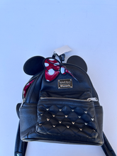 Load image into Gallery viewer, Purse
