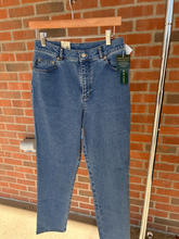 Load image into Gallery viewer, Ralph Lauren Denim Size 3/4 (27)
