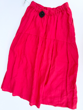 Load image into Gallery viewer, Joie Long Skirt Size Medium
