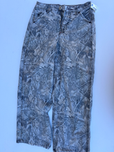 Load image into Gallery viewer, Bdg Pants Size 1/2 (26)
